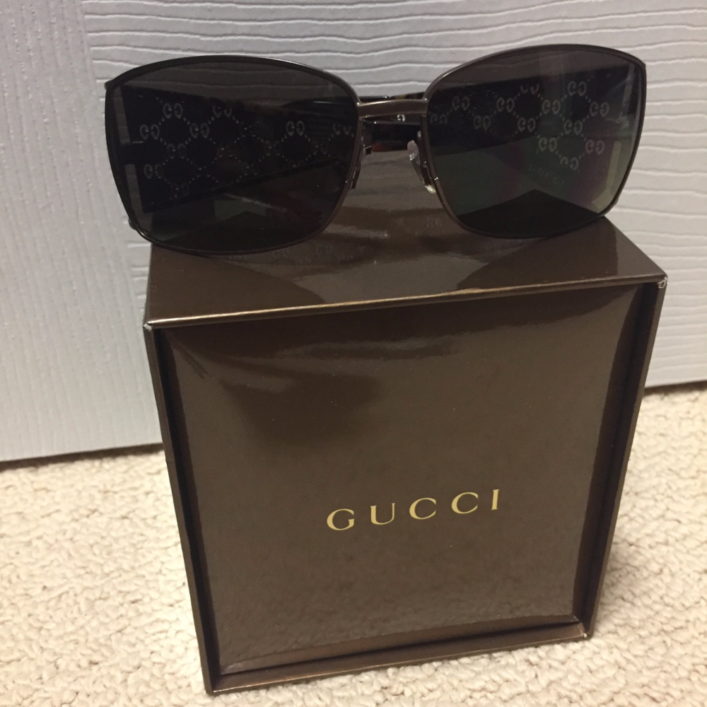 Gucci 'GG 2832/S' Women's Logo Sunglasses