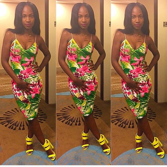 Multi color floral dress - Picture 1 of 1