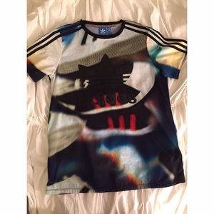 Adidas T-shirt