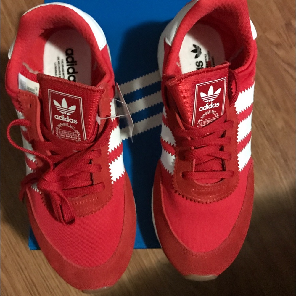 Adidas Iniki Runner