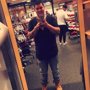 Meet your Posher, Luis