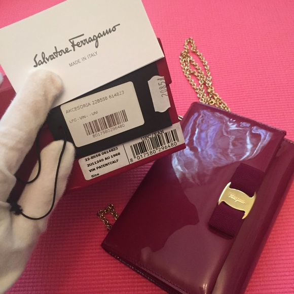 Salvatore Ferragamo Miss Vara Patient Leather - Picture 2 of 8