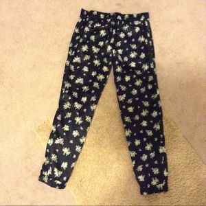Jessica Simpson Pants size small