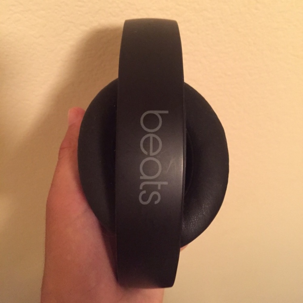 Wireless Studio Beats - Picture 2 of 3
