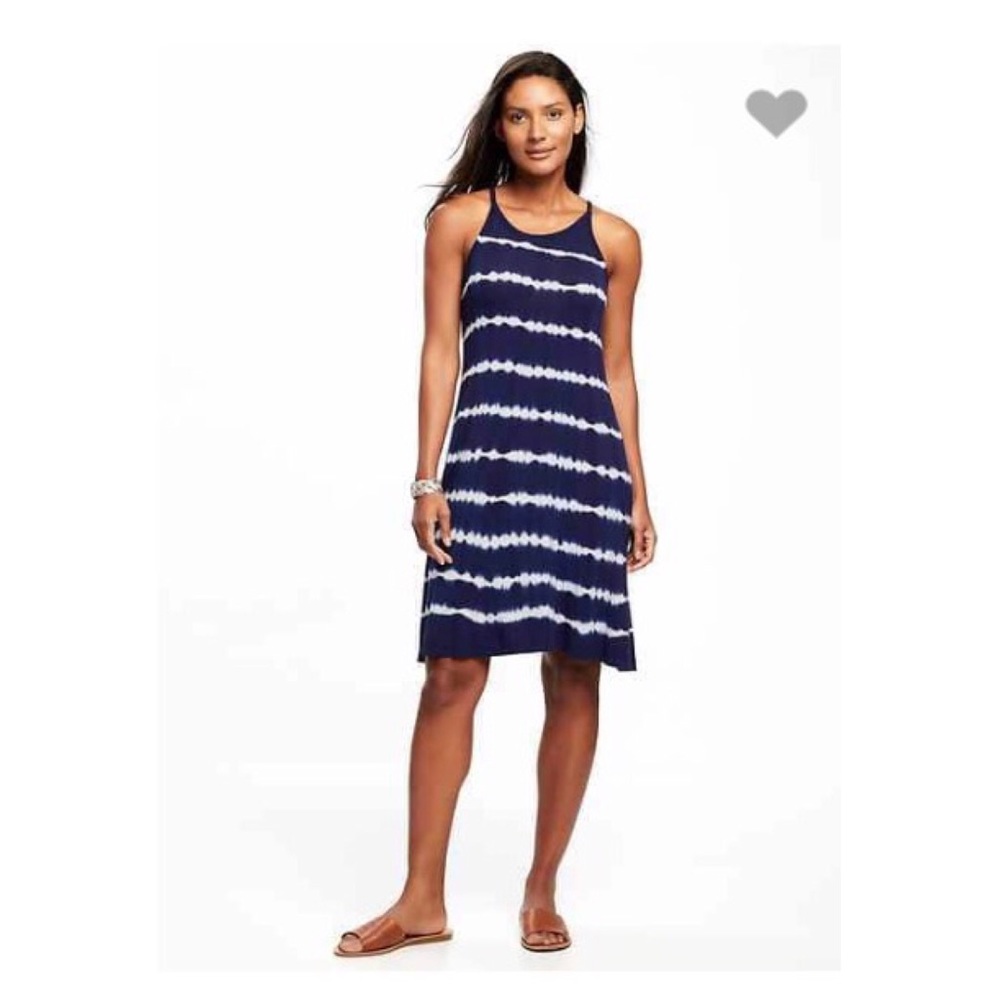 ❤️ SALE ❤️ NWT Sleeveless High-Neck Swing Dress