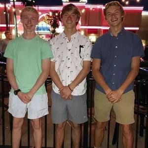 Meet your Posher, Alex