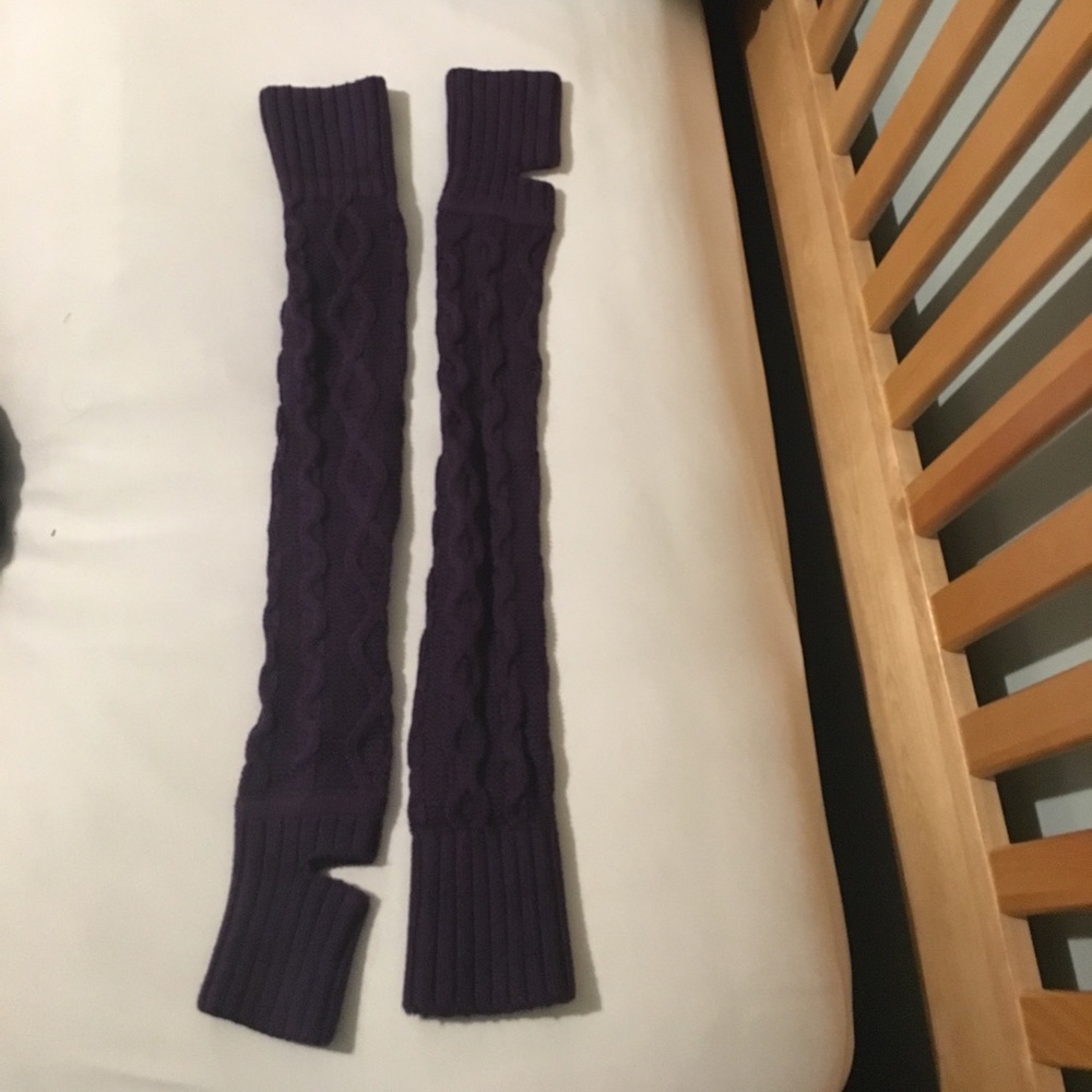 Ivivva by Lululemon Warm and Wonderful Legwarmers