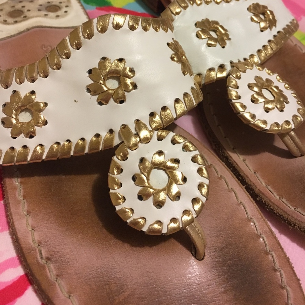 Lightly Worn White & Gold Nantucket Jack Rogers