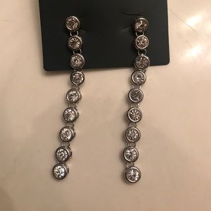 Brand new never been worn dangle earrings