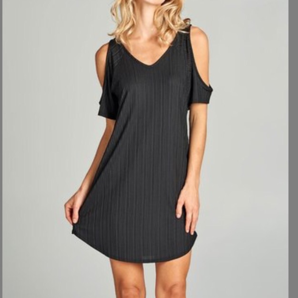 New Black ribbed shift dress with cutout shoulder