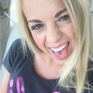 Meet your Posher, Sydnee