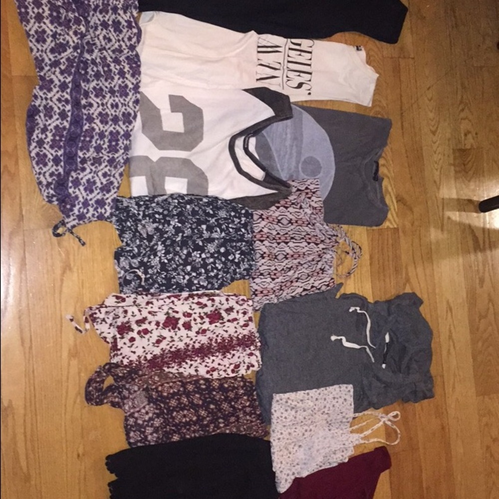 LOT OF BRANDY MELVILLE - AT LEAST $700 WORTH