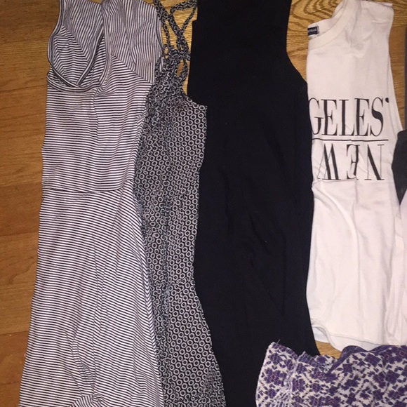 LOT OF BRANDY MELVILLE - AT LEAST $700 WORTH - Picture 2 of 8