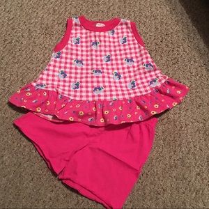 Girls pink and white loose blouse and shorts set