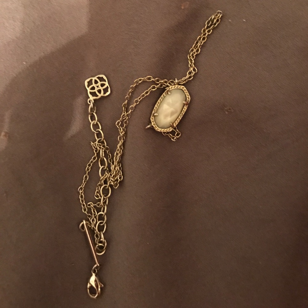 Kendra Scott Necklace