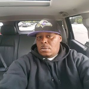 Meet your Posher, Derrick