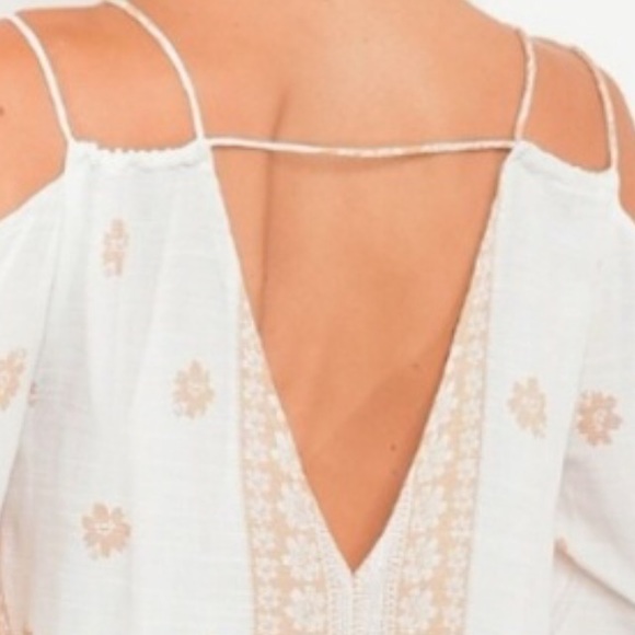 💐NWT Blouse With Spaghetti Straps - Picture 2 of 3