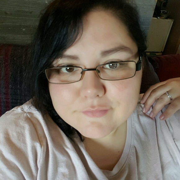 Meet your Posher, Amanda - Picture 1 of 1