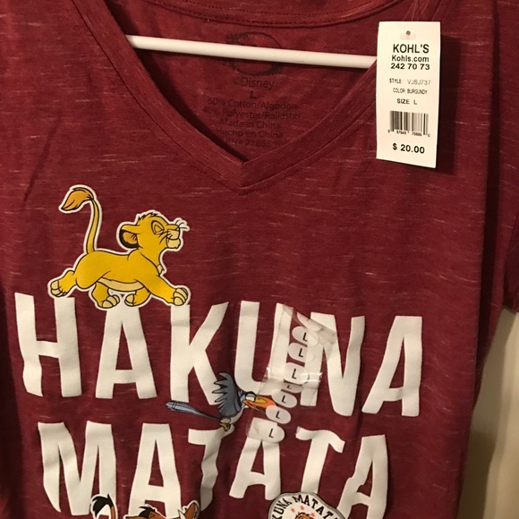 Never worn "HAKUNA MATATA" t-shirt - Picture 4 of 4