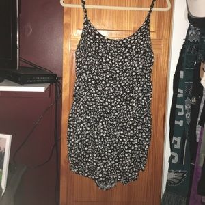 Garage black floral romper