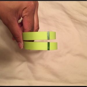Small and large Fitbit Flex wristbands