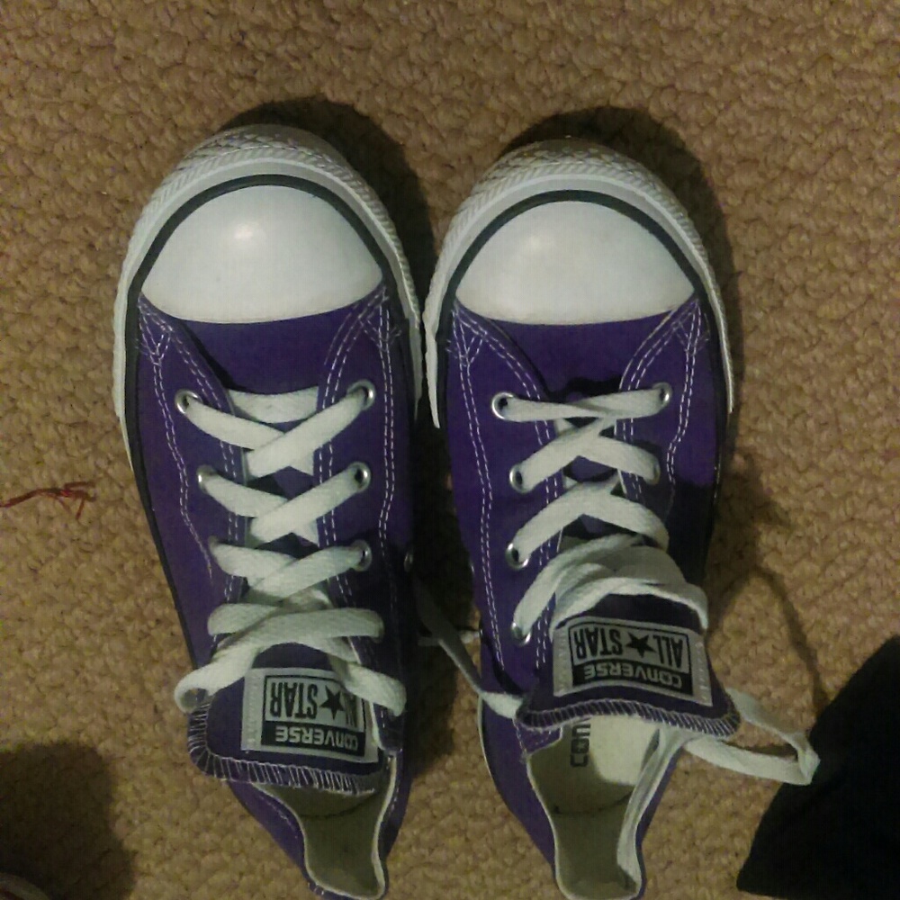 Never worn converse
