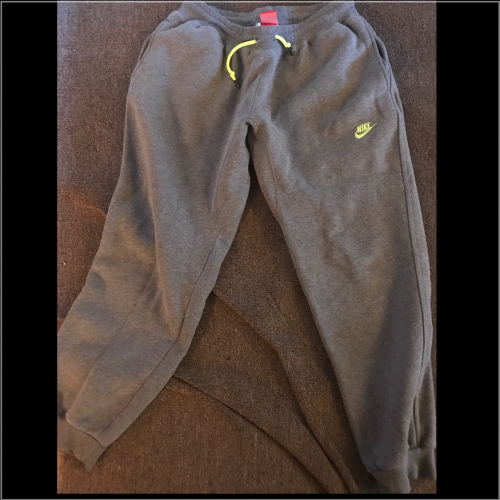 Nike joggers