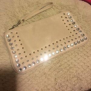 Express wristlet