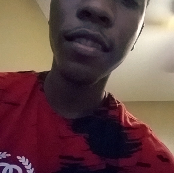 Meet your Posher, Dominic - Picture 1 of 1