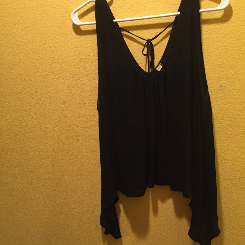 Black shirt