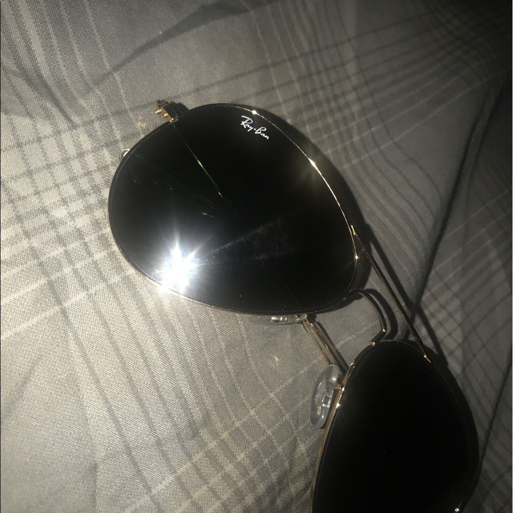 🌸Sunglasses 🌸 - Picture 5 of 5