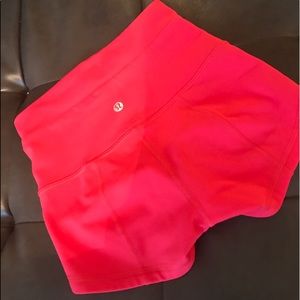 lululemon wunder short. Size 2