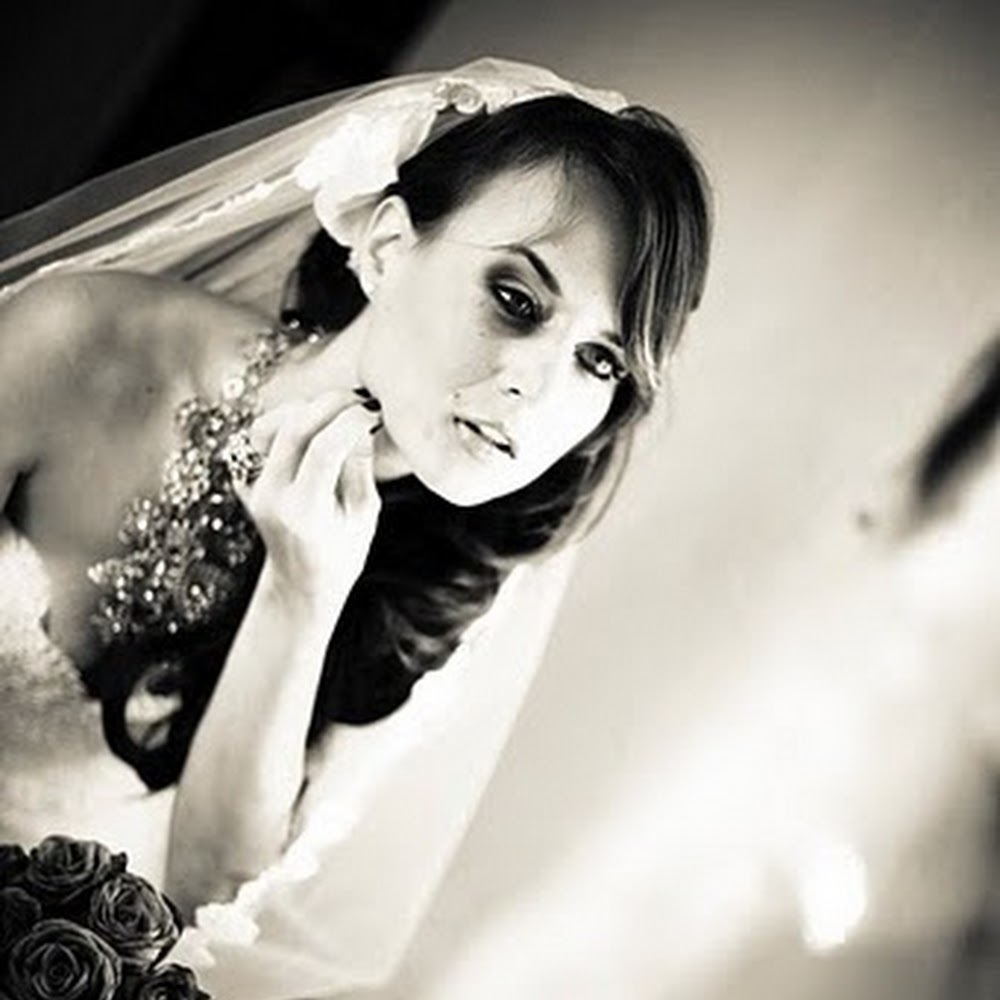 Meet your Posher, Adriana hristova