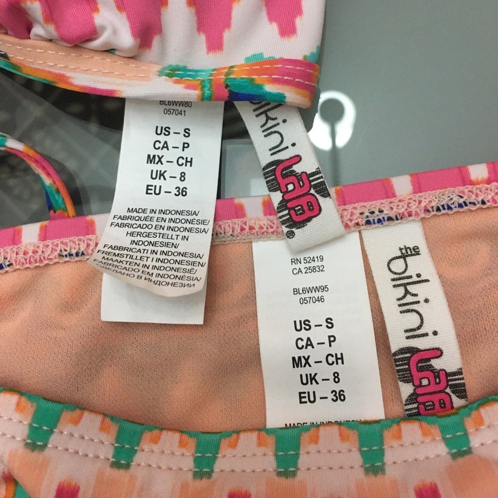 Nwot Bikini Lab Ikat Print Top & Bottom Sz S - image 4
