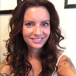 Meet your Posher, Darcy