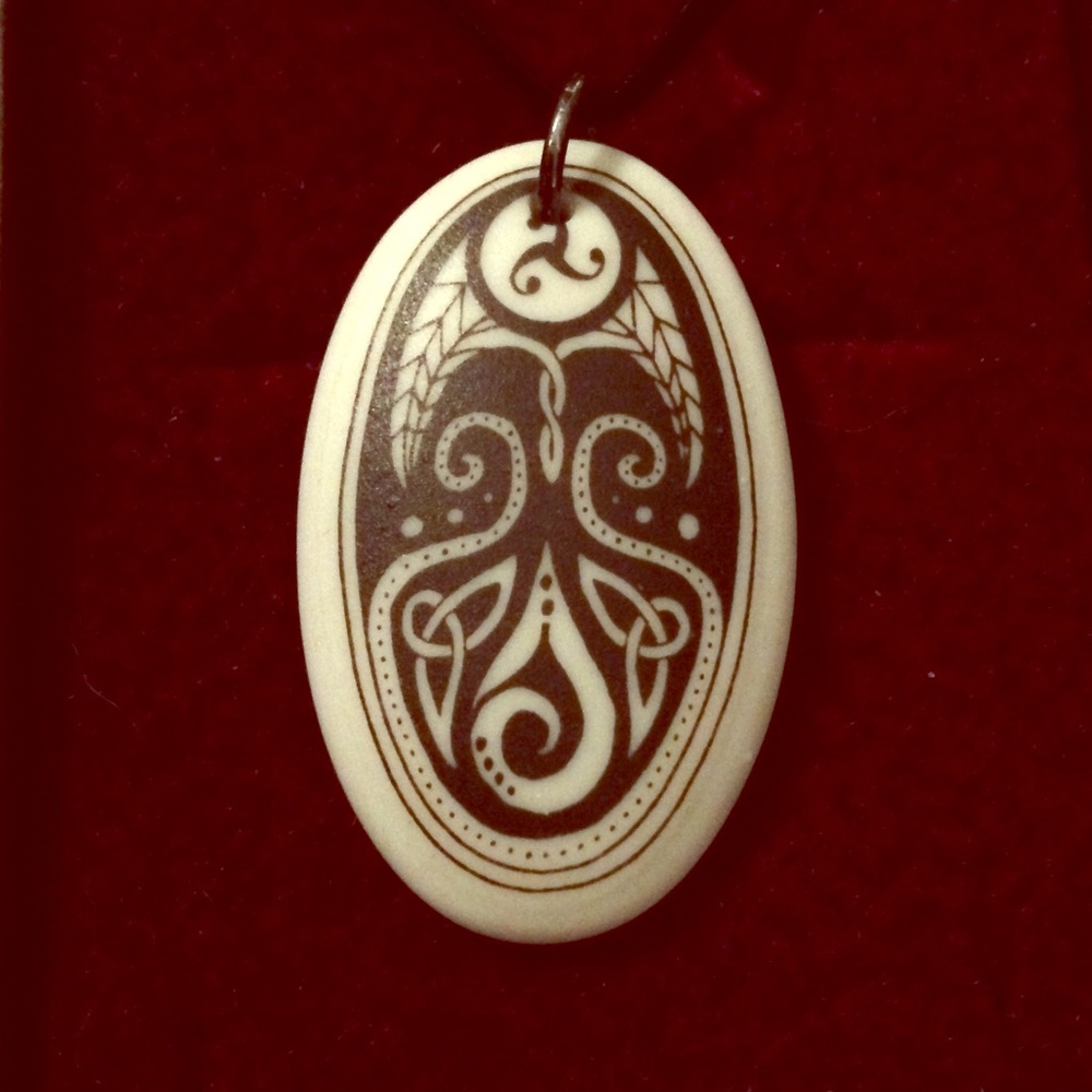 👧🏻☘ Sale! Celtic Porcelain Necklace