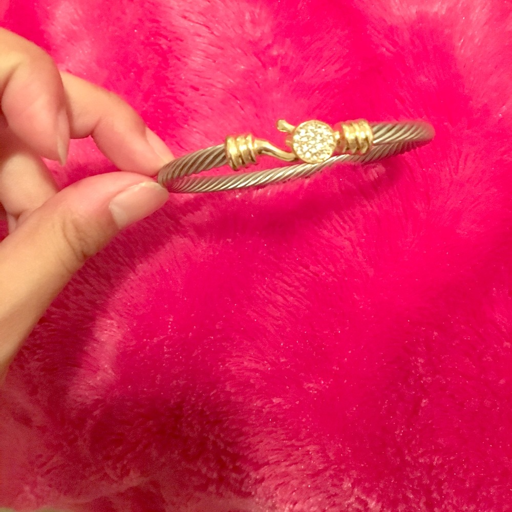 Gorgeous stackable bracelet