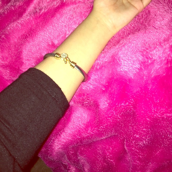 Gorgeous stackable bracelet - Picture 2 of 2