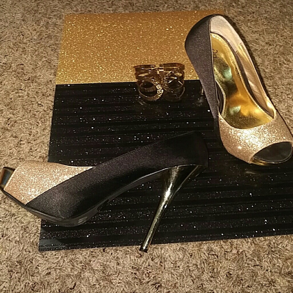 Qupid high heels and gold bracelet (bundled)