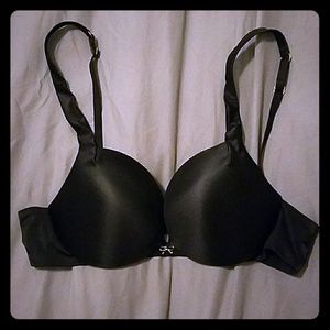 VS Black "Plunge" Push-Up Bra