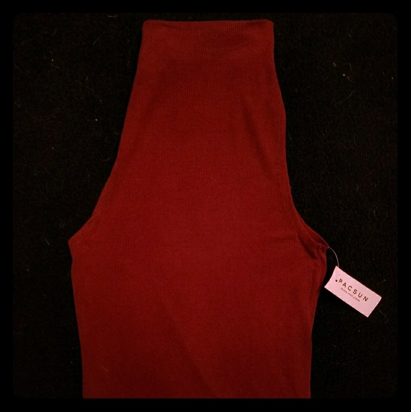 PacSun Red Sleeveless Turtleneck - Picture 1 of 3