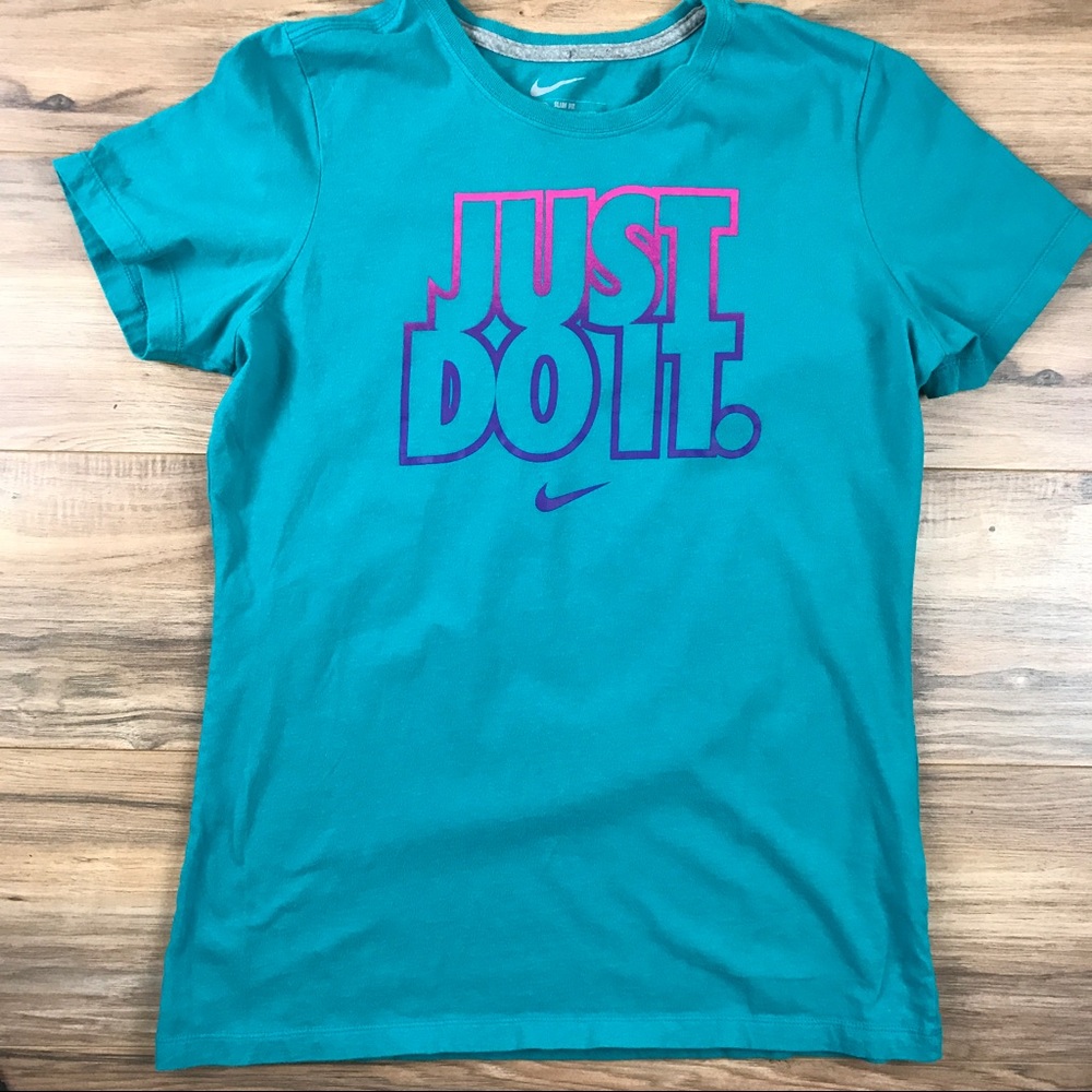 Nike Shirt Women's XL Slim Fit