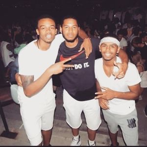 Meet your Posher, Warren