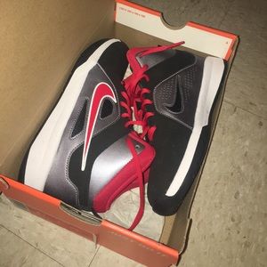 A pair of "Team Hustle D 6 (GS)"