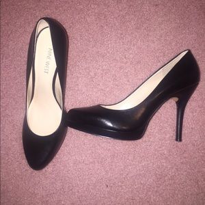 Black Nine West Leather Pumps