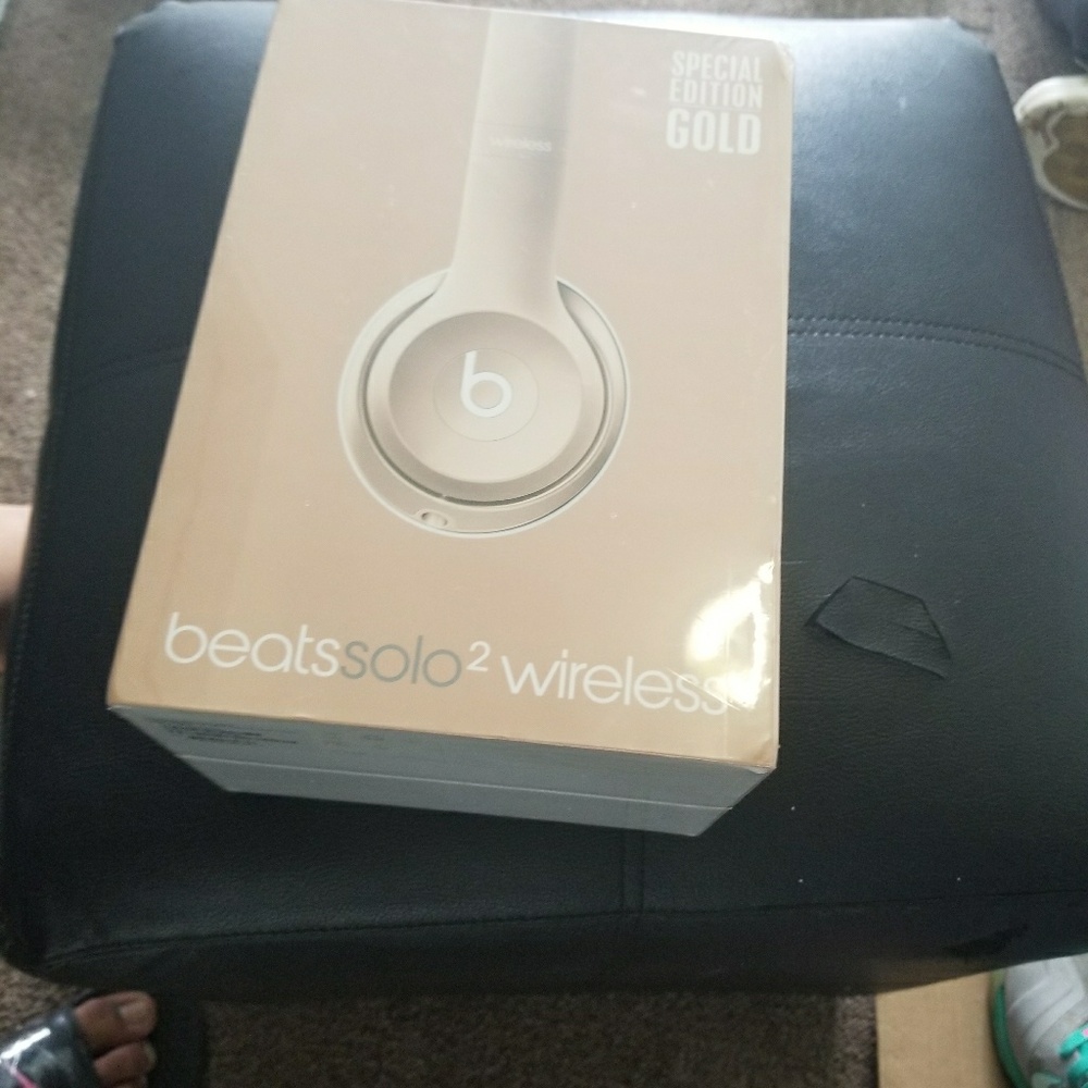 Beats solo 2