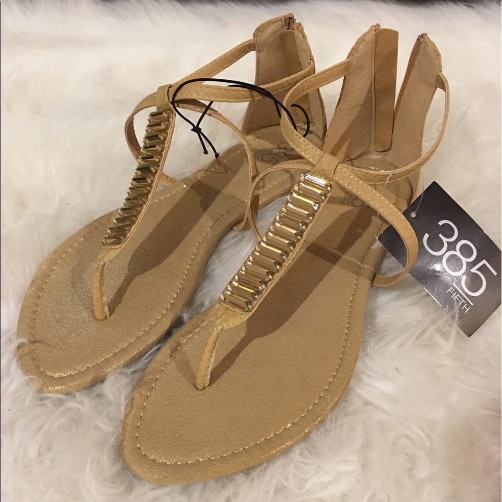385 FIFTH Sandals ✨Finale Sale✨