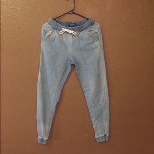 American Eagle Jogger