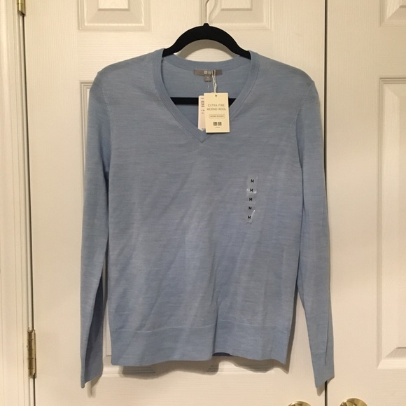 Uniqlo Brand-new sweater - Picture 1 of 3
