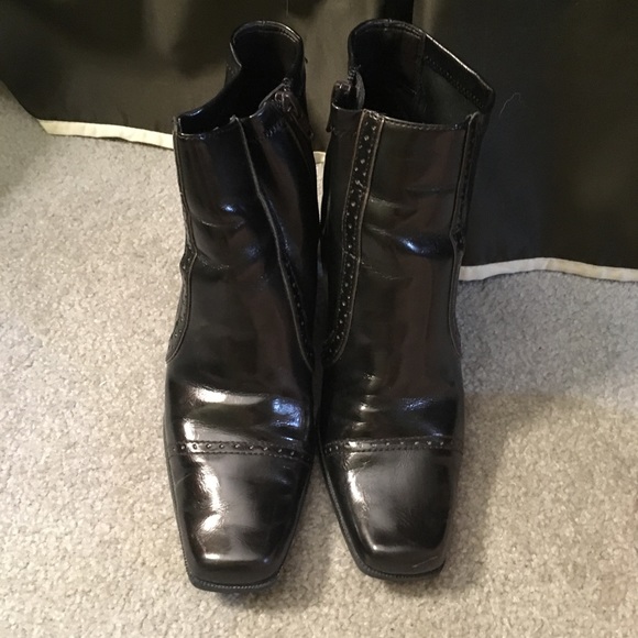 Nickels Short Brown Booties - Picture 1 of 7